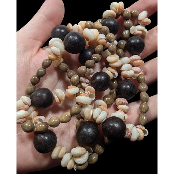 Summery Beach Themed Seed And Shell Beaded Necklace - Picture 4 of 8